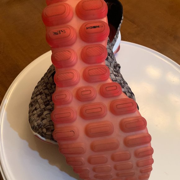 Skechers Women's Woven Flats - Black and Pink - Picture 4 of 8